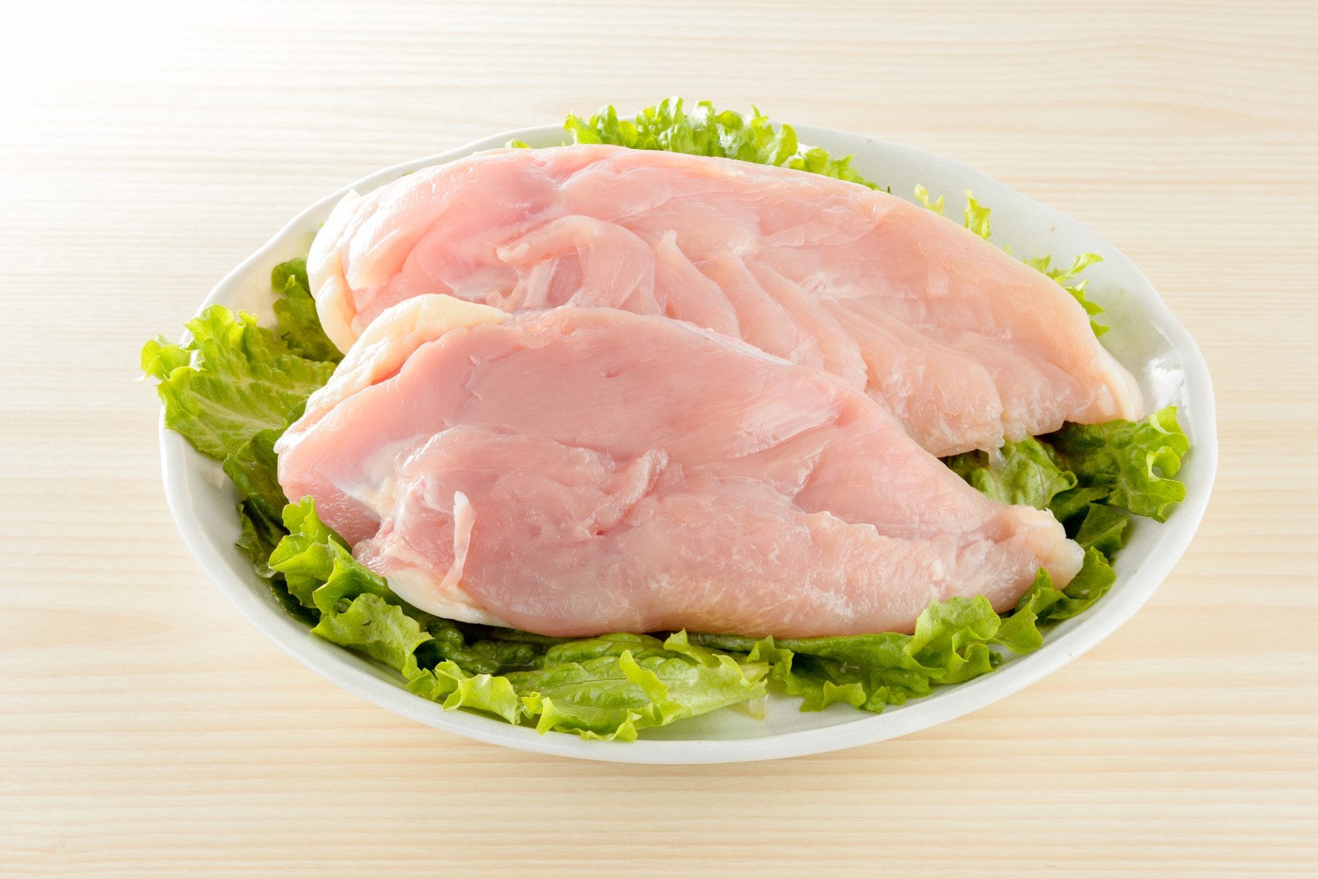 鶏肉に含まれる 栄養素 タンパク質