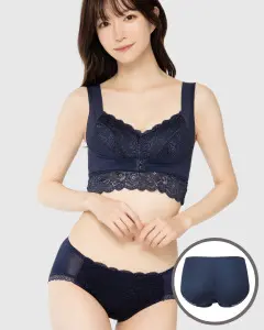 理想　バスト　ナイトブラ　ブラ　補正下着